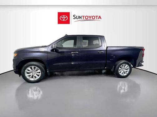 Dark Ash Metallic 2022 Chevrolet Silverado 1500 Custom