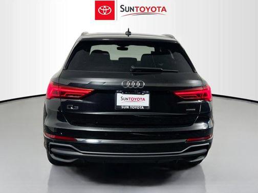 2023 Audi Q3 Premium 45 TFSI S line quattro Tiptronic