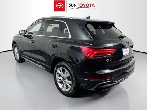 2023 Audi Q3 Premium 45 TFSI S line quattro Tiptronic