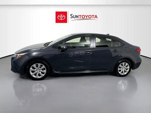 2025 Toyota Corolla Hybrid SE