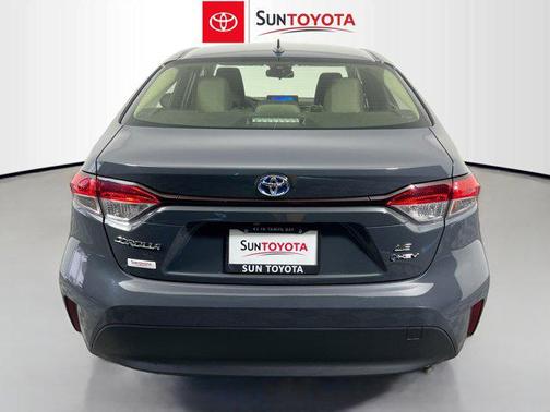 2025 Toyota Corolla Hybrid SE