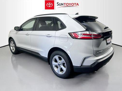 2020 Ford Edge SE