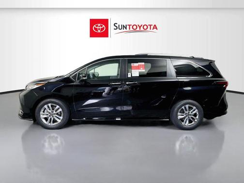 Midnight Black Metallic 2026 Toyota Sienna Limited