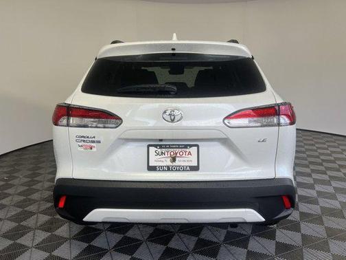 2024 Toyota Corolla Cross LE