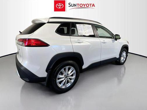 2024 Toyota Corolla Cross LE