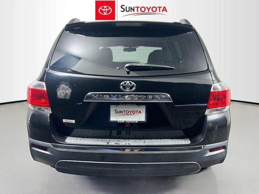 Black 2013 Toyota Highlander Limited