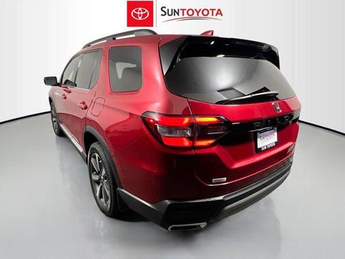 2024 Honda Pilot Touring 8-Passenger