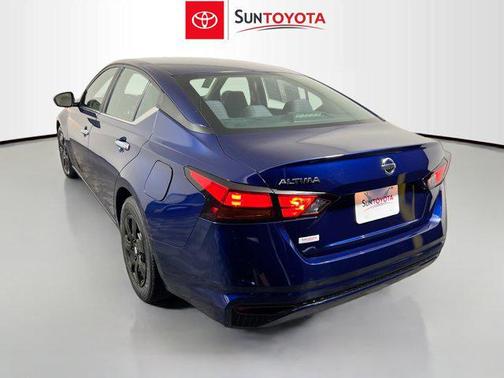 2022 Nissan Altima S FWD