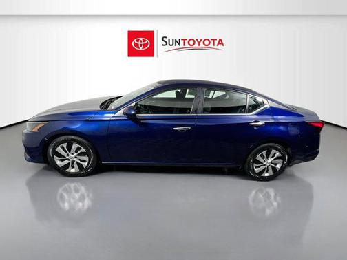 2022 Nissan Altima S FWD