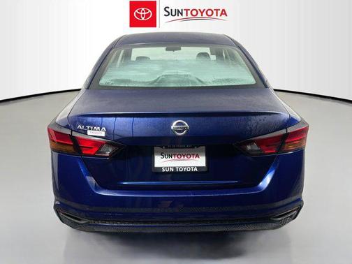 2022 Nissan Altima S FWD