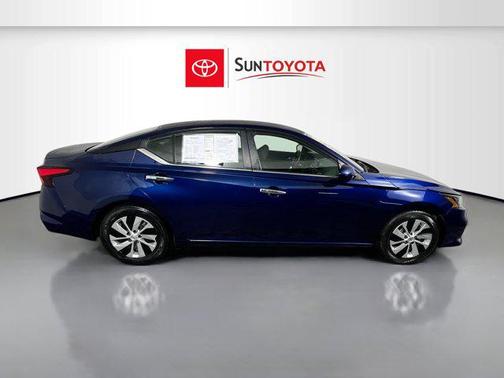 2022 Nissan Altima S FWD