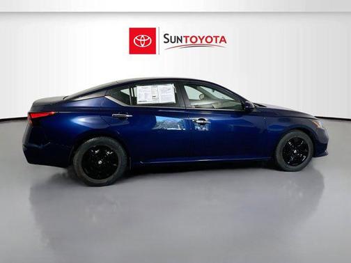 2022 Nissan Altima S FWD