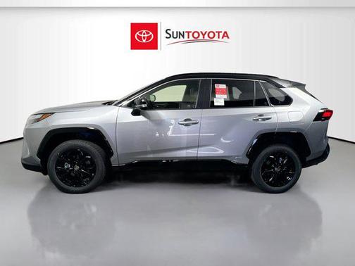 2025 Toyota RAV4 Hybrid SE