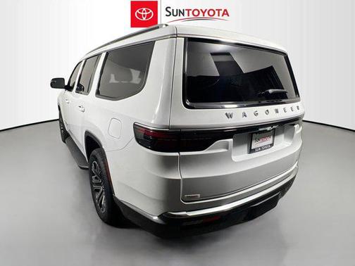 2022 Jeep Wagoneer Series III 4x2