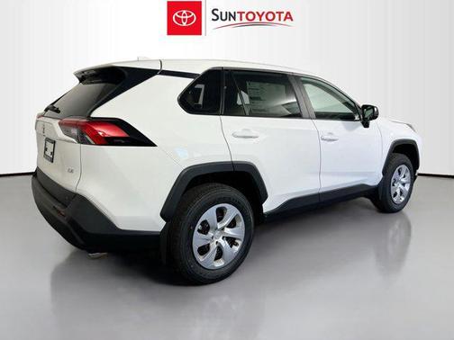 2025 Toyota RAV4 LE