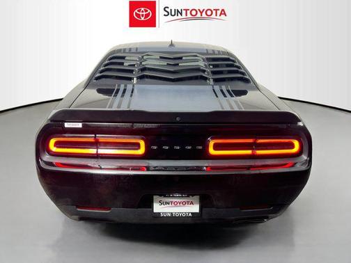 2016 Dodge Challenger R/T Scat Pack