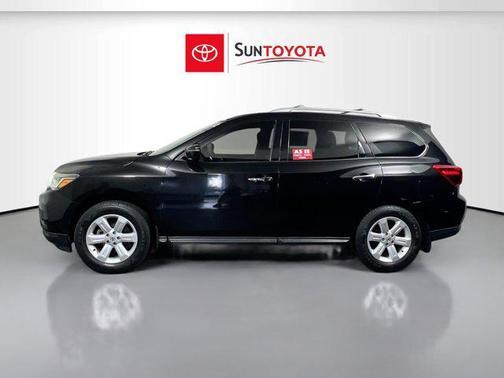 2019 Nissan Pathfinder S