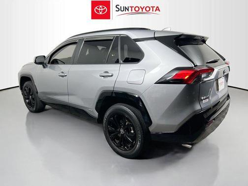 2022 Toyota RAV4 Hybrid SE