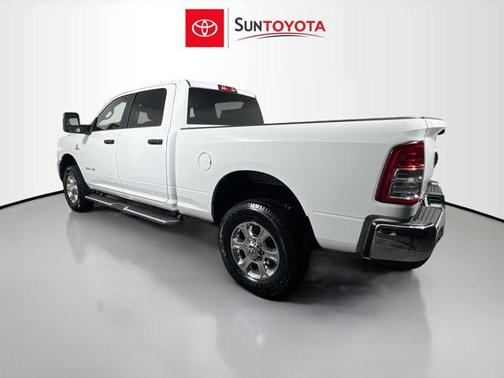 Bright White Clearcoat 2024 RAM 2500 Big Horn Crew Cab 4x4 6'4' Box