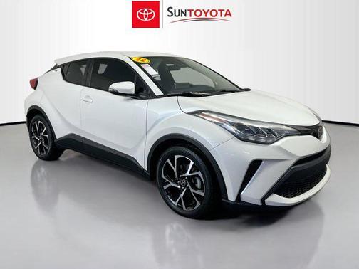 2022 Toyota C-HR XLE