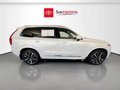 2024 Volvo XC90 B6 Ultimate Bright Theme 7-Seater