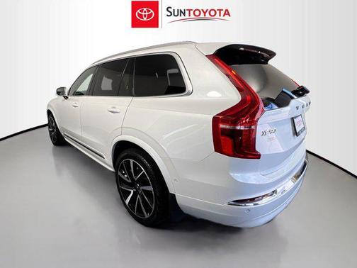 2024 Volvo XC90 B6 Ultimate Bright Theme 7-Seater
