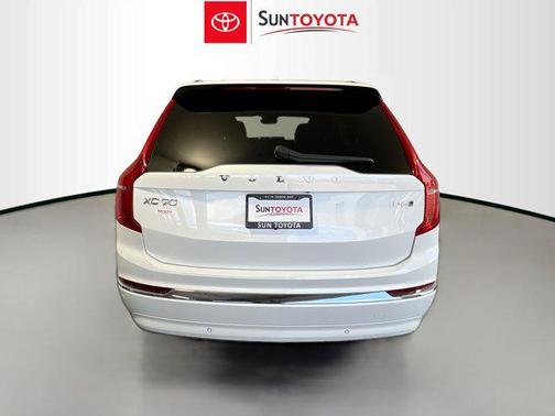 2024 Volvo XC90 B6 Ultimate Bright Theme 7-Seater