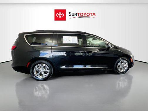 2022 Chrysler Pacifica Limited
