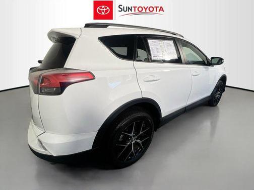 2018 Toyota RAV4 SE
