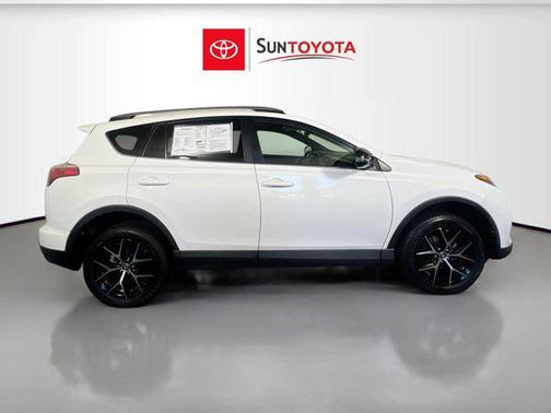 2018 Toyota RAV4 SE