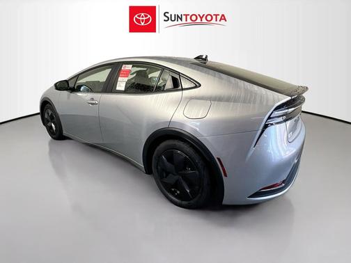 Cutting Edge 2026 Toyota Prius Plug-In Hybrid SE