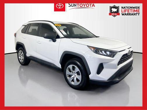 2020 Toyota RAV4 LE