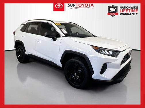 2020 Toyota RAV4 LE