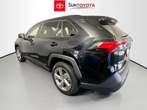 2021 Toyota RAV4 Hybrid XLE Premium