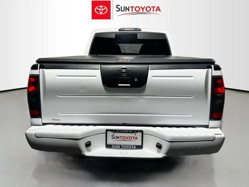 2004 Nissan Frontier XE-V6 Crew Cab