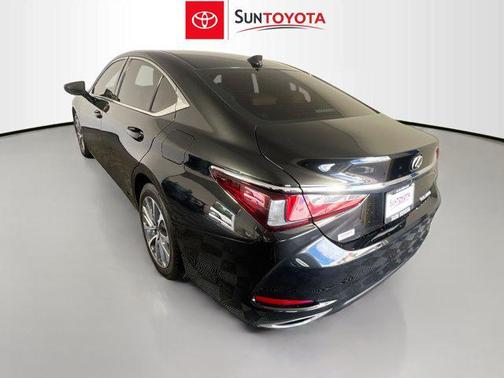 2023 Lexus ES 350 Base