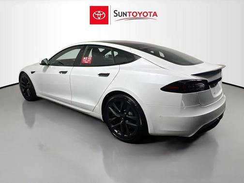Pearl White Multi-Coat 2022 Tesla Model S Base