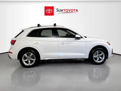 Ibis White 2021 Audi Q5 45 Premium