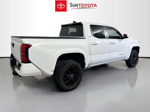 Ice Cap 2024 Toyota Tacoma SR5