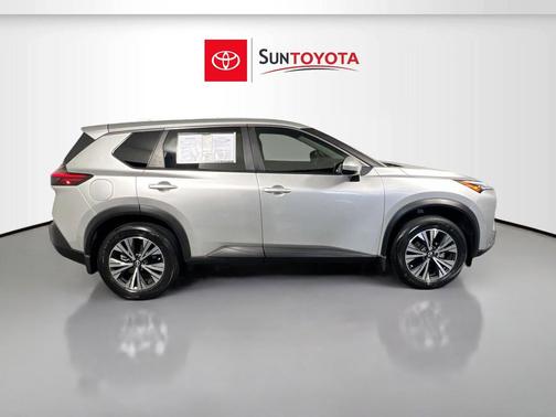 Brilliant Silver Metallic 2023 Nissan Rogue SV