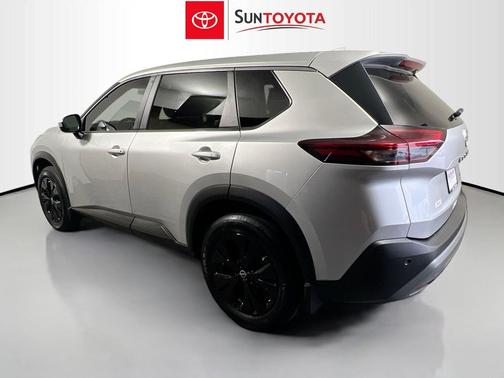 Brilliant Silver Metallic 2023 Nissan Rogue SV