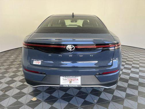 2025 Toyota Crown XLE