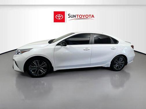 2022 Kia Forte GT-Line