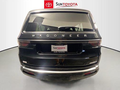 2023 Jeep Wagoneer L Series II 4x2