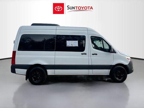 2024 Mercedes-Benz Sprinter 2500 Standard Roof
