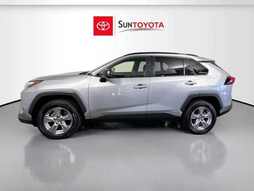 2024 Toyota RAV4 Hybrid SE