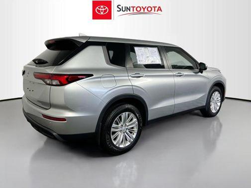 2023 Mitsubishi Outlander ES 2.5 2WD