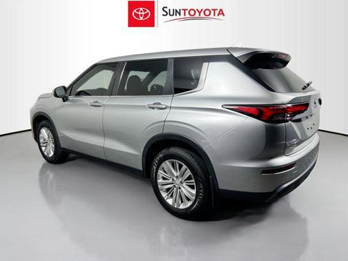 2023 Mitsubishi Outlander ES 2.5 2WD