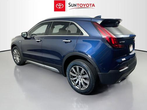 Twilight Blue Metallic 2022 Cadillac XT4 Premium Luxury