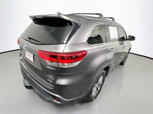 2019 Toyota Highlander Hybrid XLE